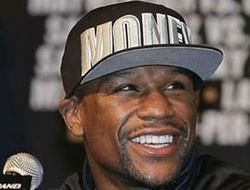 фото - Фото: капы Мэйуэзера стоят 25 000 долларов и прячут 100-долларовые купюры