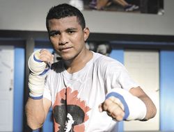 фото - Роман Гонсалес о Срисакете: Это совершенный левша, грядёт непростой бой