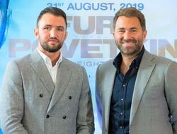 фото - Херн переживает за Фьюри: Одно неверное движение — и Поветкин снесёт ему голову