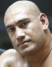 Алекс Леапаи