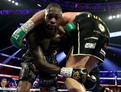 фото - Уайлдер обрушился с критикой на рефери: Фьюри вышел драться грязно