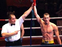 фото - Эдуард Трояновский нокаутировал филиппинца Понтильяса 