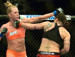 фото - Холли Холм отправится в Мельбурн на реванш с «Рокки»