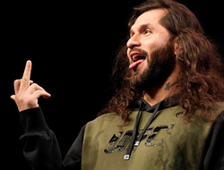 фото - Масвидаль показал последствия запрещённых ударов Ковингтона: фото