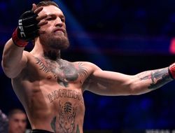 фото - «Клянусь жизнью». Макгрегор пообещал Тайсону, что побьёт Мэйуэзера в реванше