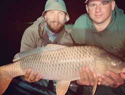 фото - Ломаченко занялся любимым делом: новое видео с рыбалки — улов впечатляет