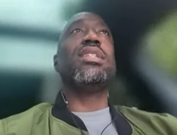 фото - Кроуфорду нельзя позволить Спенсу сделать это. Тренер дал совет Теренсу