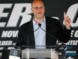 фото - Дибелла — о желаемом оппоненте для Фармера и финансовых проблемах Суперсерии