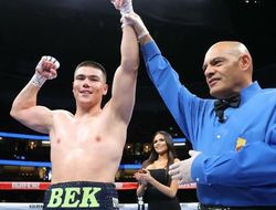 фото - Меликузиев нокаутировал Сиерру: видео