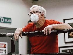 фото - Тайсон не понимает смысла слова «выставочный». Он нокаутирует Роя Джонса — тренер