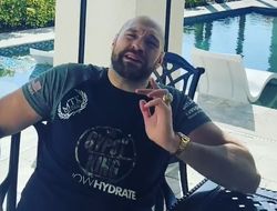 фото - У Фьюри кончается терпение: «Хирн — клоун. Подписывайте контракт!»