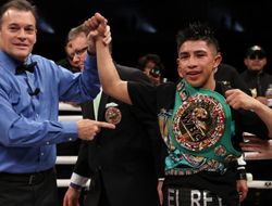 фото - Мартинес быстро расправился с Кайеросом и защитил чемпионский титул