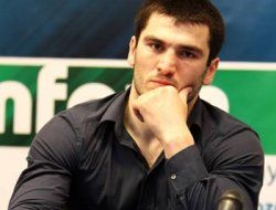 фото - Бой Артура Бетербиева и Тэйвориса Клауда подтверждён официально