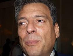 фото - Где же деньги? Сулейман ответил Спенсу, куда уходят отчисления