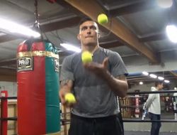 фото - Обзор соцсетей: Гассиев с грушей, Усик с мячами, Ковалёв со штангой