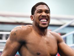 фото - Энтони Джошуа — о том, как бы завершился его бой с Майком Тайсоном