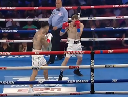 фото - Камбосос без вариантов уступил Хьюзу. Но судьи отдали ему победу: видео