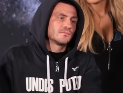 фото - «Да мне по**ать!» Дэвис и Беринчик дали жару на пресс-конференции