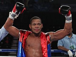 фото - Салливан Баррера упал, но уверенно побил Джо Смита