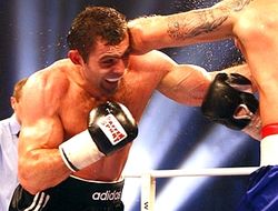 фото - Рахим Чахкиев подерётся не с Ларгетти, а Райтом