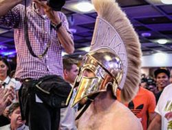 фото - Майкл Кацидис вернулся с досрочной победой над Эдди Комаро