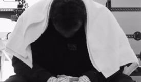 Канело Альваресу нужна операция: возвращение в феврале не состоится