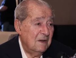 фото - «Усик может заработать 50-60 млн зимой». Боб Арум — о поединке с Фьюри 