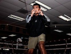 фото - Официально. Роман Гонсалес и Хулио Сесар Мартинес подерутся 5 марта: комментарии