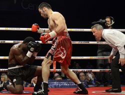 фото - Экс-чемпион мира Клауд провёл первый бой за последние 6 лет (+ видео)