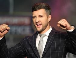 фото - Карл Фроч: «Перенос боя больше навредит Фьюри, чем Уайлдеру»