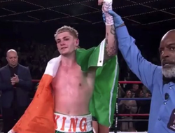 фото - Топ-проспект Уолш впервые намаялся с соперником: видео