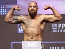 фото - UFC 203: Браун заменит Ротуэлла в бою с Вердумом