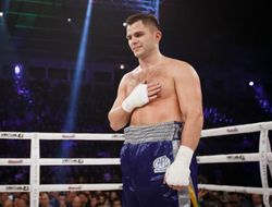 фото - Митрофанов победил Яцкевича, Гаджиев едва не проиграл Петровичу