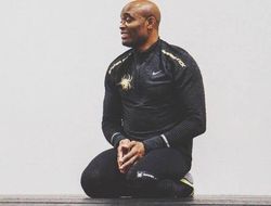 фото - Звезда–ветеран UFC Андерсон Силва сможет вернуться в клетку уже в ноябре