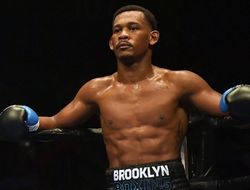 фото - Джейкобс рад, что не пришлось драться с Головкиным в декабре