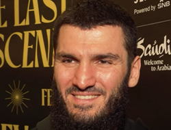 фото - Бетербиев ответил на вопросы о возможных боях с Альваресом и Бенавидесом