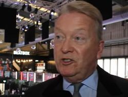 фото - «Знаете, что общего между Украиной и Великобританией?» Уоррен о доминировании в хэвивейте