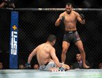 Доминик Рейес нокаутировал Уайдмана, Яир Родригес управился со Стивенсом на UFC on ESPN 6 в Бостоне — видео
