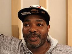 фото - Этот ублюдок может бить, он лучше всех — тренер Кроуфорда о Уайлдере