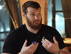 фото - Арсланбек Махмудов рассказал о схватке с медведем