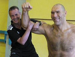 фото - Тренер Валуева: сегодня выиграет Дэвид Хэй