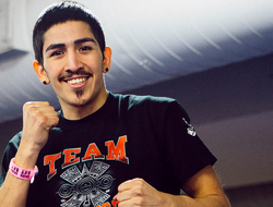 фото - Лео Санта Крус победил Кристиана Михареса