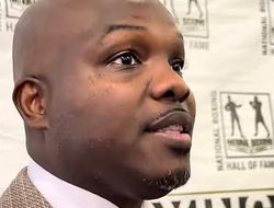 фото - Кроуфорд против Мейвезера: у Брэдли нет сомнений в победителе