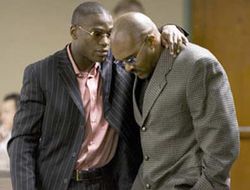 фото - Советник Мэйуэзера: «История об Альваресе и спарринг-партнерах - дерьмо»