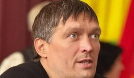 Было бы логично лишить Усика титула WBA — промоутер Гассиева
