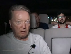 фото - Промоутер Фьюри не исключает, что Усик завершит карьеру и откажется от реванша