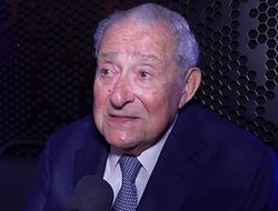 фото - Усик понял, что хватит заниматься фигнёй — Арум