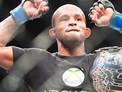 фото - (ММА) UFC on FOX 8: Джонсон отстоял титул, сломив Морагу