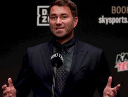 фото - Реванш Усик–Джошуа. Эдди Хирн озвучил сроки проведения