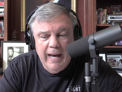 фото - У Усика железный подбородок, но стеклянное брюхо — эксперт